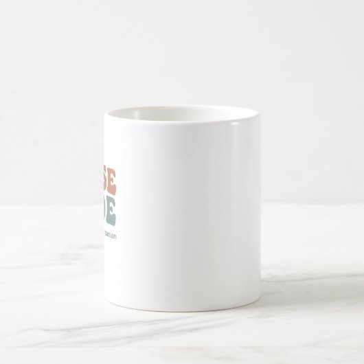 Nurse Mode Retro Wavy Typography Kaffeetasse (Mittel)