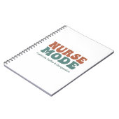 Nurse Mode Retro Wavy Typography Notizblock (Linke Seite)