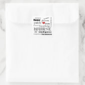 Nurse Pride Attributes, schwarz und weiß+rot Herz Quadratischer Aufkleber (Tasche)