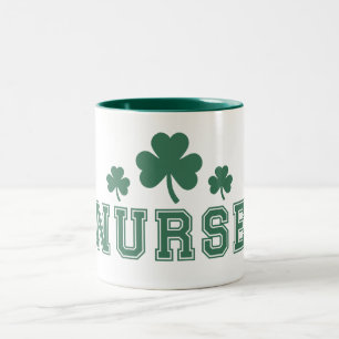 Nurse St. Patrick's Day Clover Zweifarbige Tasse