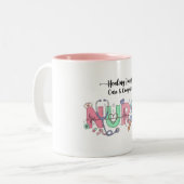 Nurse Typography with Stethoscope Medical Icons  Zweifarbige Tasse (Vorderseite Links)