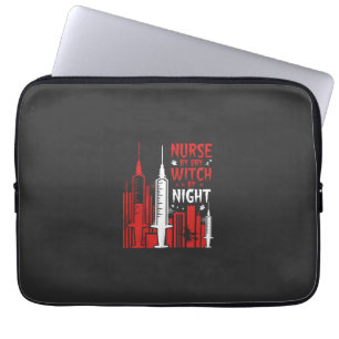Nurse Witch Halloween Skyline Design_1 Laptopschutzhülle