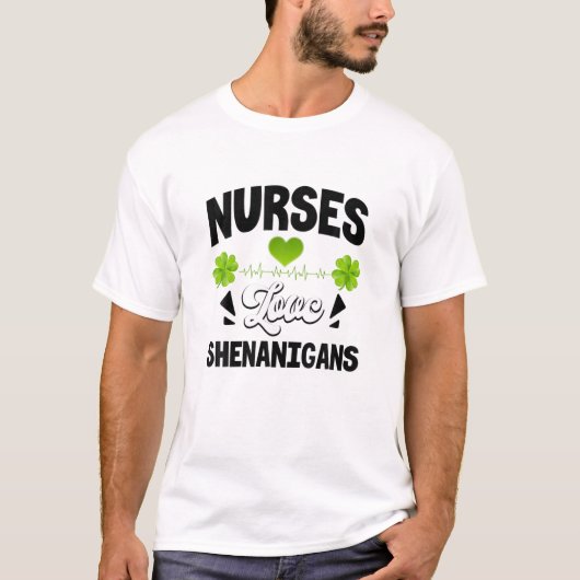 Nurses Liebe Shenanigans Funny St Patrick's Day T-Shirt (Vorderseite)