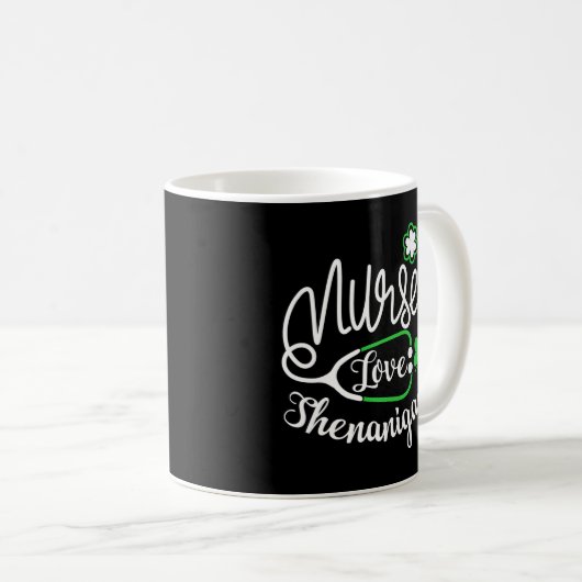 Nurses Liebe Shenanigans - Rn St Pattys Day Lucky Kaffeetasse (VorderseiteRechts)