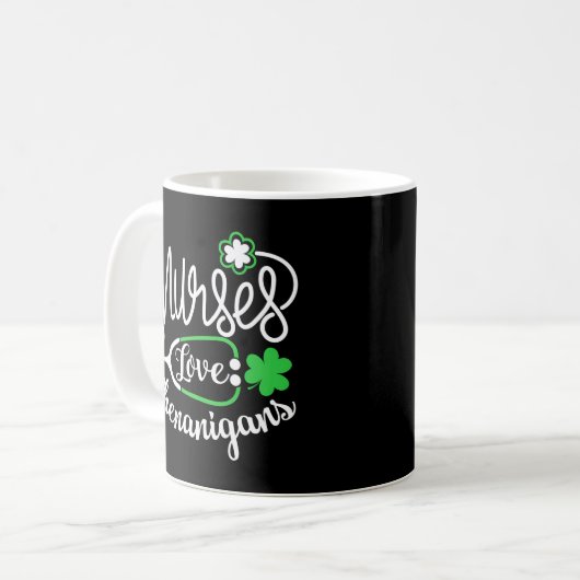 Nurses Liebe Shenanigans - Rn St Pattys Day Lucky Kaffeetasse (Vorderseite Links)