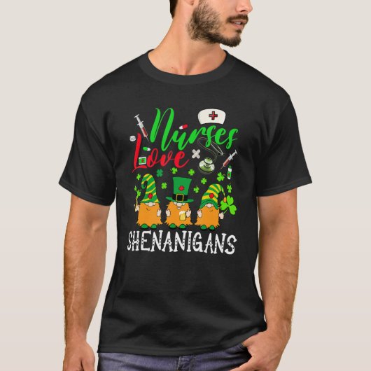 Nurses Love Shenanigans Gnomes Nurse St Patricks D T-Shirt (Vorderseite)