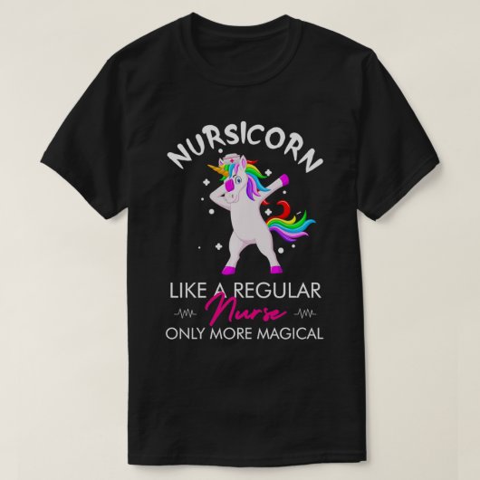 Nursicorn Regular Mehr Magie Einhorn Kindergarten T-Shirt (Design vorne)