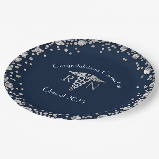 Nursing School Abschluss Navy Blue Silver Pappteller (Schrägansicht)