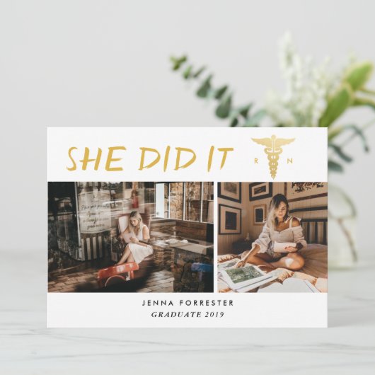 Nursing-Schule Sie hat Skript-Foto Einladung (Stehend Vorderseite)