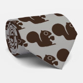 Nussartiges niedliches Waldlebewesen des Krawatte (Gerollt)