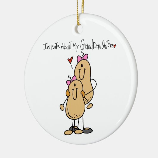 Nüsse über meine Enkeltochter-T - Shirt und Gesche Keramikornament (Links)