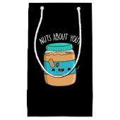 Nüsse über Sie lustige Erdnussbutter Pun Dark BG Kleine Geschenktüte (Vorderseite)