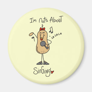Nüsse über Singen T-Shirts und Geschenke Magnet