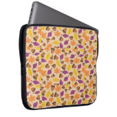 Nüsse und Blätter Herbstmuster Laptopschutzhülle (Vorne Rechts)