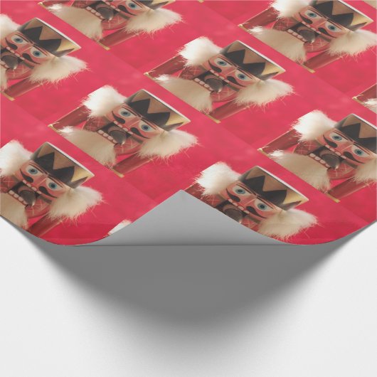 Nussknacker mit Kornumhüllungspapier Geschenkpapier (Ecke)