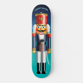 Nussknacker-Spielzeug-Soldat in der blauen Uniform Skateboard