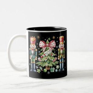 Nussknacker-Weihnachtsbaum-Schleife-Feiertagsgesch Zweifarbige Tasse