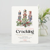 Nutcracker Cracking Christmas Holiday Party Einladung (Stehend Vorderseite)