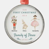 Nutcracker-Familie von drei ersten Weihnachten Ornament Aus Metall (Vorne)