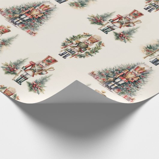 Nutcracker mit Vintagem Weihnachtsbaummuster Geschenkpapier (Ecke)