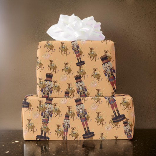 Nutcracker Peach Golden Snowflakes Geschenkpapier