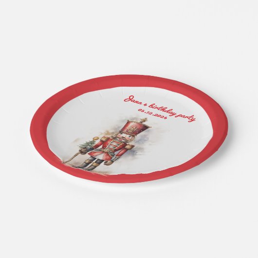 Nutcracker Red Magic Birthday Pappteller (Schrägansicht)
