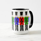 Nutcracker-Tasse mit dem Aufbau von Soldaten in Fa Tasse (VorderseiteRechts)