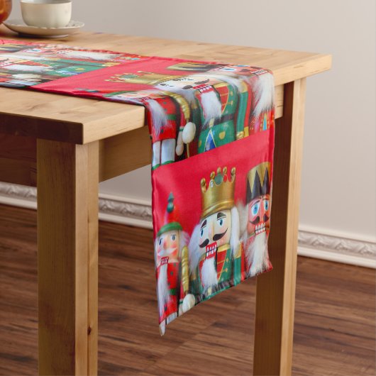 Nutcracker-Trio Kurzer Tischläufer (Beispiel)