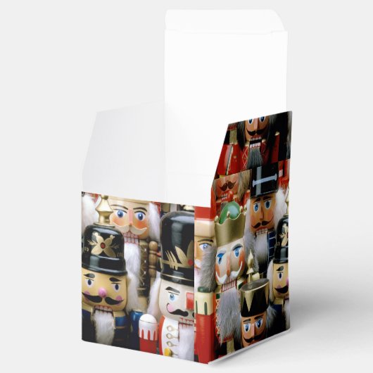 Nutcracker Troop Geschenkschachtel (Geöffnet)