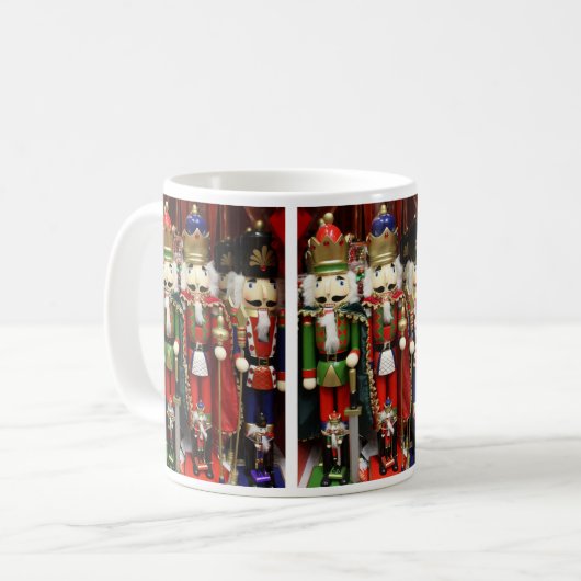 Nutcracker Weihnachtssoldaten Kaffeetasse (Vorderseite Links)