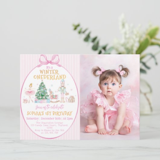 Nutcracker Winter Onederland Pink Birthday Photo Einladung (Stehend Vorderseite)
