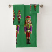 Nutcrackers Fun Christmas Green Badhandtuch Set (Insitu)