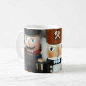 Nutcrackers Weihnachtsfeiertage Weihnachtsdesign Kaffeetasse (Vorderseite Links)