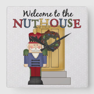 Nuthouse Christmas Wall Clock Quadratische Wanduhr