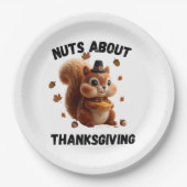Nuts About Pie – Cute Yarn Squirrel Thanksgiving Pappteller (Vorderseite)