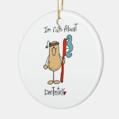 Nuts über Zahnmedizin T - Shirt und Geschenke Keramik Ornament (Links)