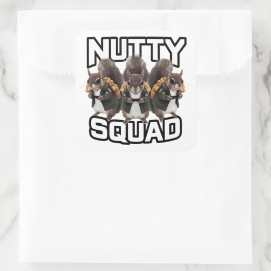 Nutty Squad, Eichhörnchen Snack Squad Quadratischer Aufkleber (Tasche)