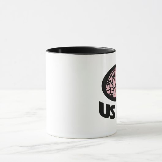"Nutze es"-Tasse – minimalistisches rosa Gehirn-De Tasse (Zentrum)