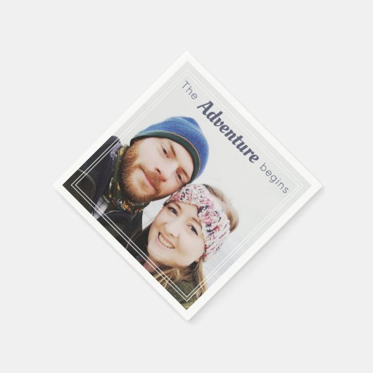 Nutzen Sie Ihr eigenes Foto Das Abenteuer beginnt Serviette (Ecke)