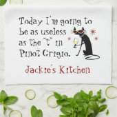 Nützlich wie das T in Pinot Grigio Geschirrtuch (Gefaltet)