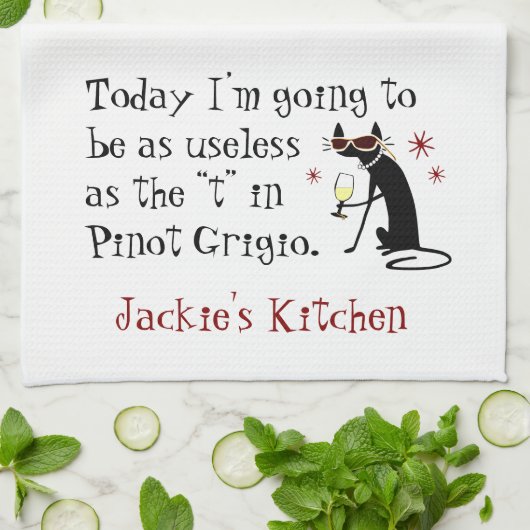 Nützlich wie das T in Pinot Grigio Geschirrtuch (Gefaltet)
