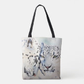 Nuzzling Aquarell-Schnee-Leoparden Tasche (Rückseite)
