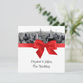 NYC Etched Fisheye Skyline BW Red Wedding SQ Einladung (Stehend Vorderseite)