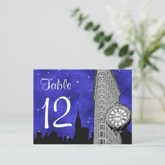 NYC Flatiron Skyline Silhouette Bl S2 Tischnummer (Stehend Vorderseite)