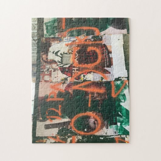 NYC Garment District Graffiti Spraypaint Urban Art Puzzle (Vertikal)