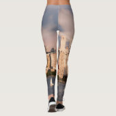 NYC Lower Manhattan Skyline mit Personalisiertem N Leggings (Rückseite)