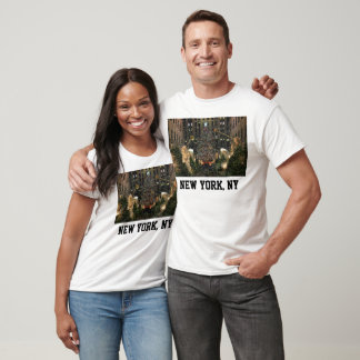NYC Rockefeller Center Xmas Tree Falling Snow T-Shirt