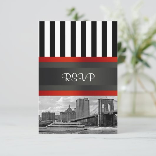 NYC Skyline Brooklyn Bridge Boat Invitation Suite RSVP Karte (Stehend Vorderseite)