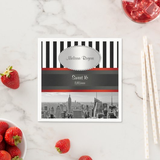 NYC Skyline BW Schwarz-weiß Stripe P Sweet 16 Serviette (Beispiel)