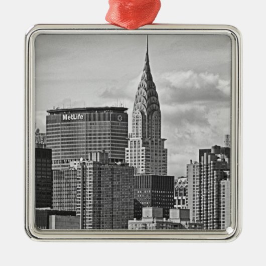 NYC Skyline: Chrysler Gebäude, Met Life BW Ornament Aus Metall (Vorne)